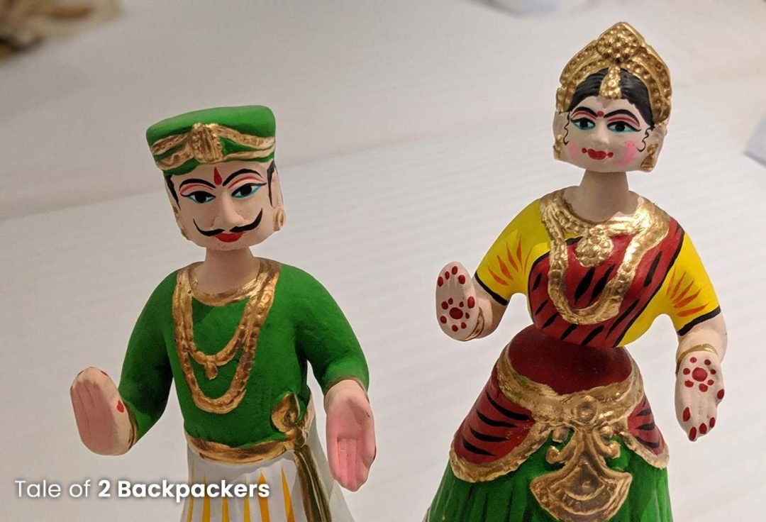 Thanjavur dancing dolls | Tale of 2 Backpackers