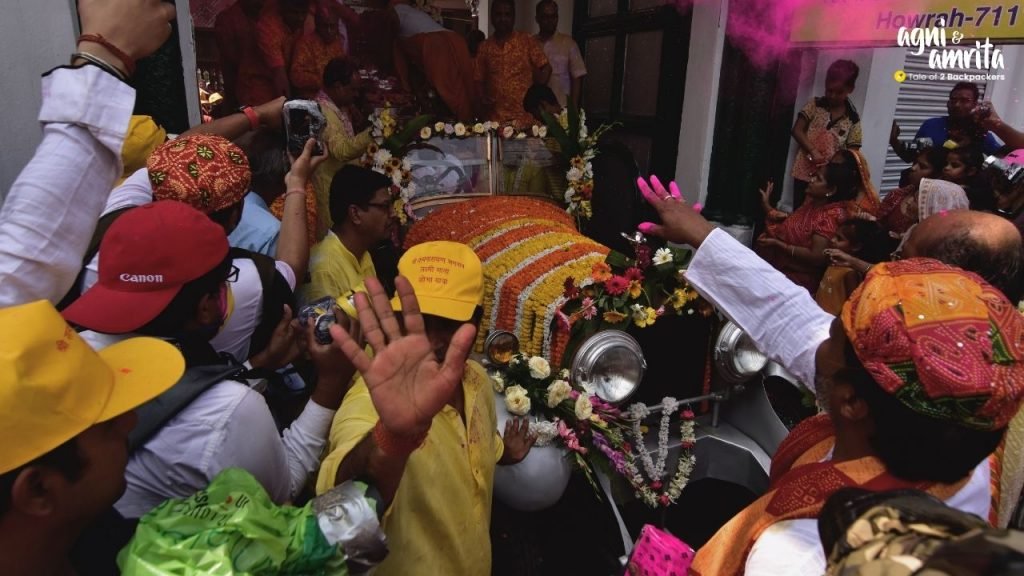 Rolls Royce procession starting from Satyanarayan Temple at Kalakar Street