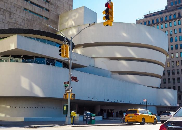 Guggenheim Museum, 5th Avenue New York, NY, USA